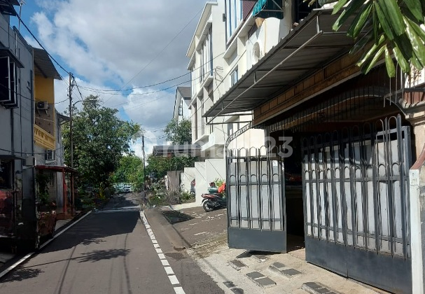 For Sale Quick Cheap 2-Story House in Cempaka Putih, Central Jakarta