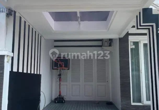 3-Story House in Rawamangun 2