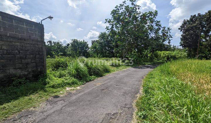 3 JUTAAN: 5 Menit Jakal km 10 Pasar Gentan Jogja