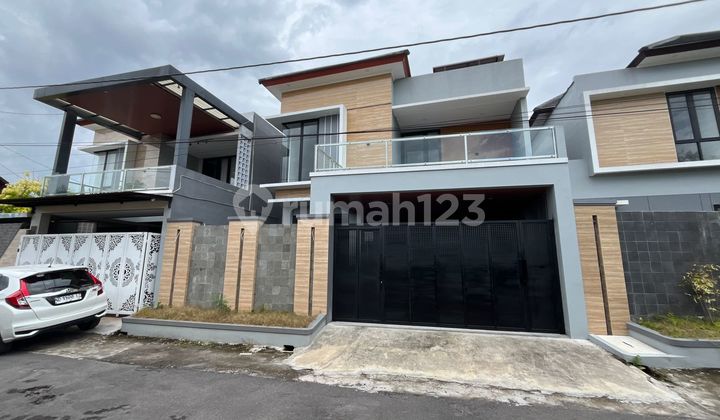 View Merapi, Near UII & UGM Campus, 2-Storey House Fully Furnished 2
