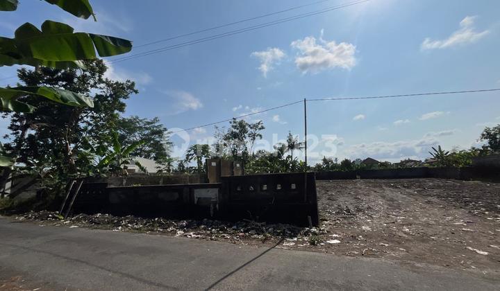 Near Bale Hinggil Kaliurang, Yogyakarta Land with SHM, Cluster Concept Near Bale Hinggil Kaliurang, Yogyakarta Land with SHM, Cluster Concept