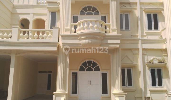 Di Jual Murah Villa Komplek Citra Garden Cluster Royal Garden 1