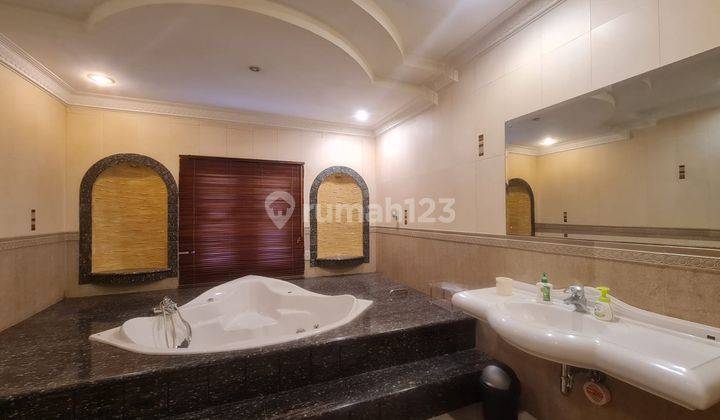 Disewa Murah Villa Mewah Cemara Asri Medan 2