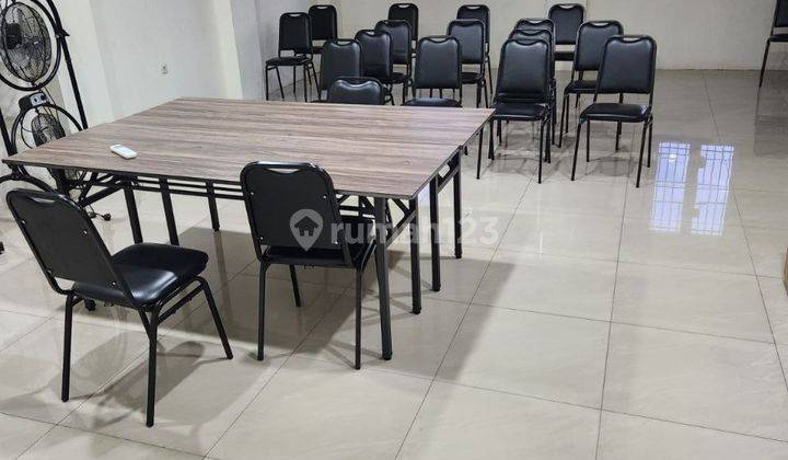 ruang keluarga dijual villa semi kantor mutiara