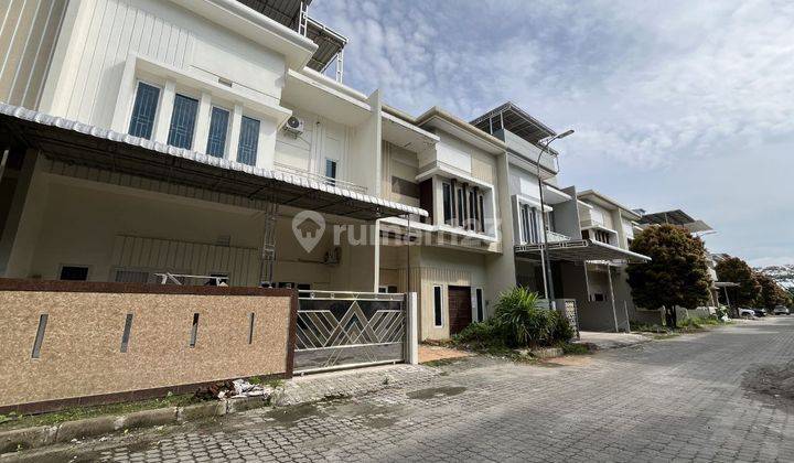 Dijual Villa Murah Mewah Graha Helvetia Bagus 1