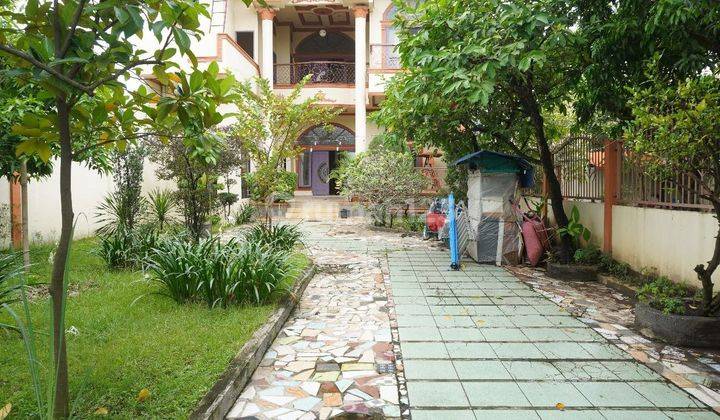 Dijual Villa Mewah Luas Jalan Bilal Ujung 1