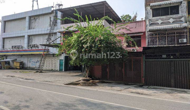 Dijual Ruko Lokasi Strategis Daerah Yos Sudarso 1