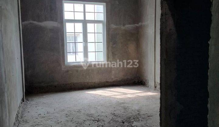 Dijual Town House Krakatau Komplek Mados Royal Suite 2