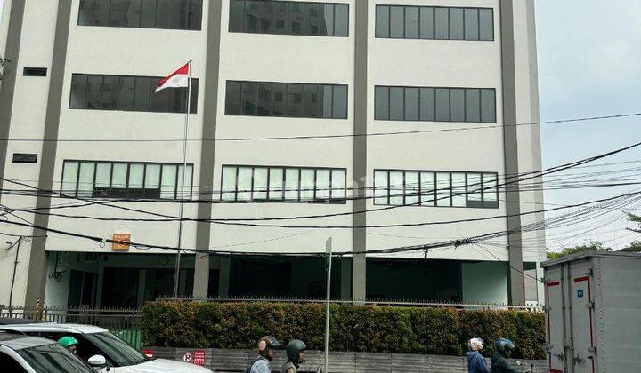 disewakan gedung kantor murah dan baru di Jalan Gedong Panjang Jakarta Utara