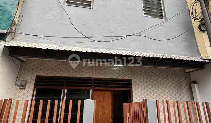 Rumah Minimalis Di Komersial Area Pengampon Surabaya Pusat 1