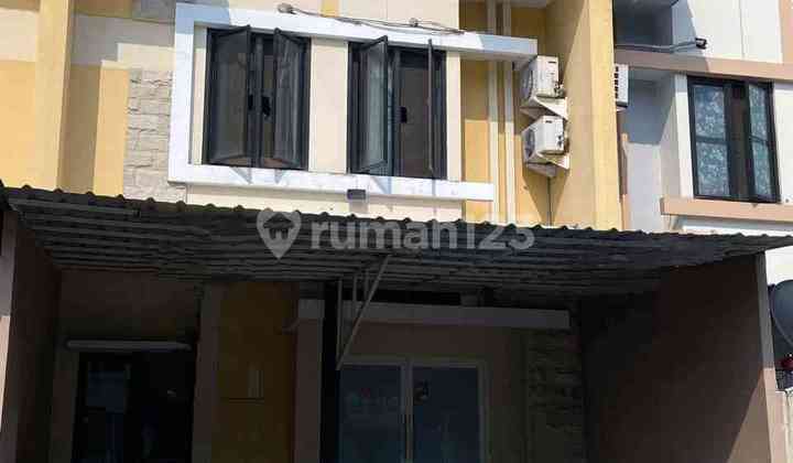 Minimalist House Ready to Occupy in Sememi, West Surabaya