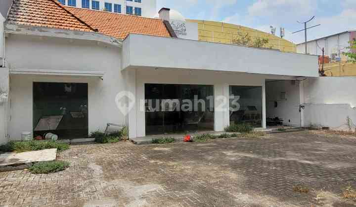 Bangunan Komersial Raya Adityawarman (Db)