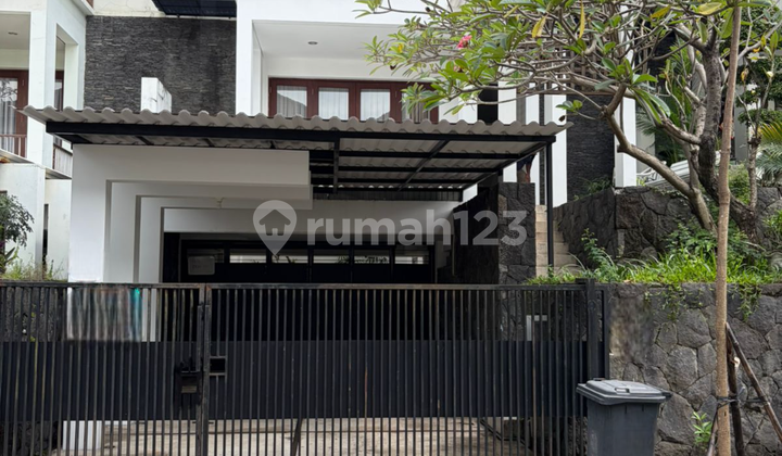 Rumah Modern Graha Famili Surabaya Barat