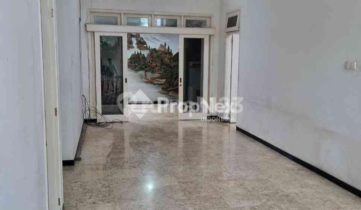 Modern House Taman Gapura West Surabaya