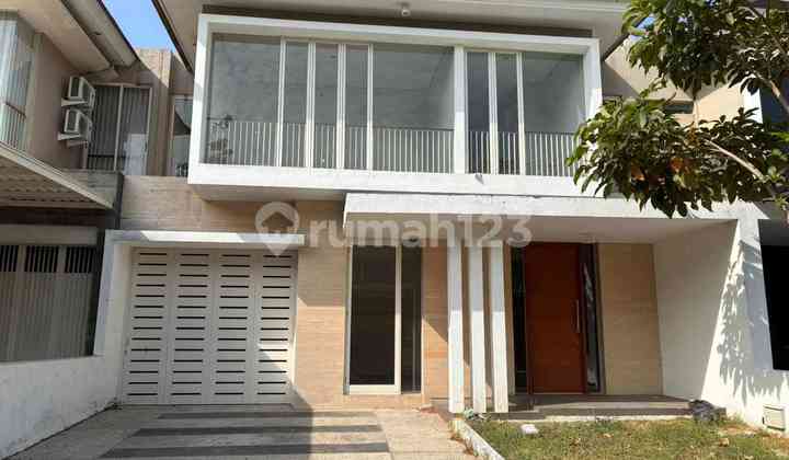 Rumah Gress Modern Greenlake Citraland Surabaya Barat Rumah Gress Modern Greenlake Citraland Surabaya Barat
