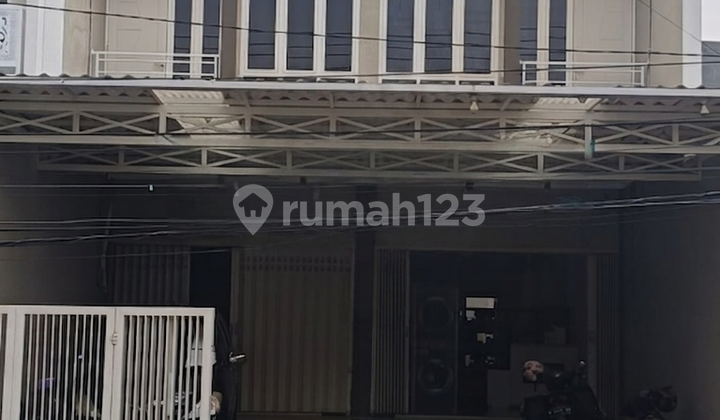 Strategically Located Shop House in Jemursari (Lm) Strategically Located Shop House in Jemursari (Lm)