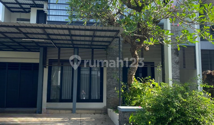 Modern Waterfront Citraland House 1