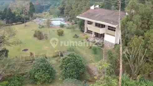 Complete Villa Land with Full Facilities in Trawas
