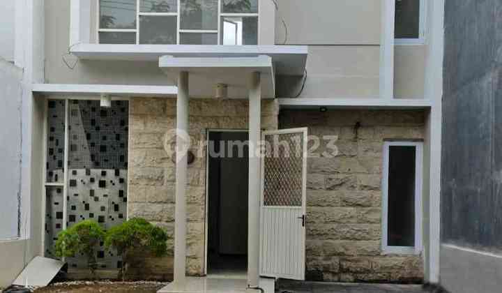 Minimalist House Istana Mentari Sidoarjo