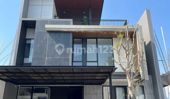 Rumah Modern CLAYMORE By Distric 9 Citraland Surabaya 1