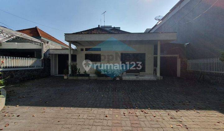 Rumah Strategis Pusat Kota Surabaya 1