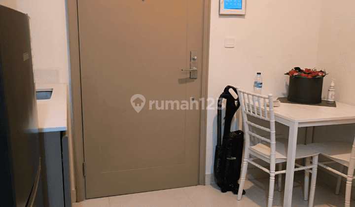 Apartemen 1BR Gold Coast Furnished Siap Huni 2