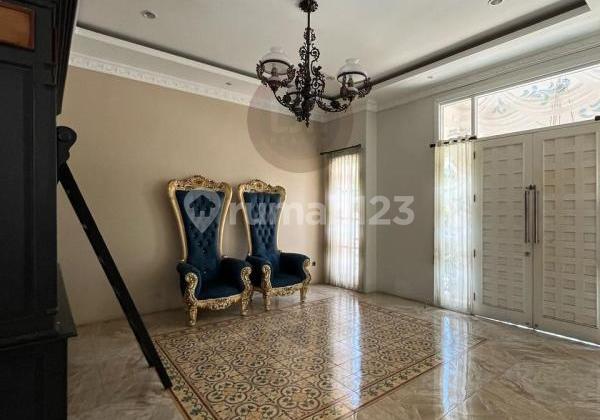 Rumah mewah di jalan Muradi 2