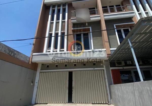 Ruko bagus di jalan Majapahit 2