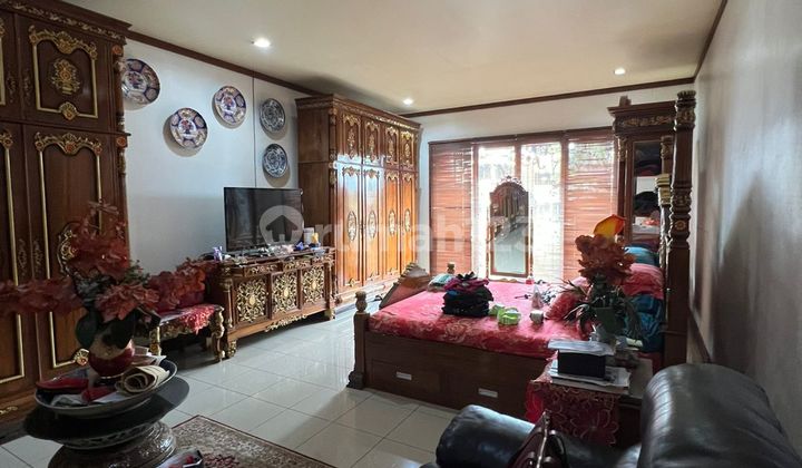 Rumah di Kayu Putih Residence