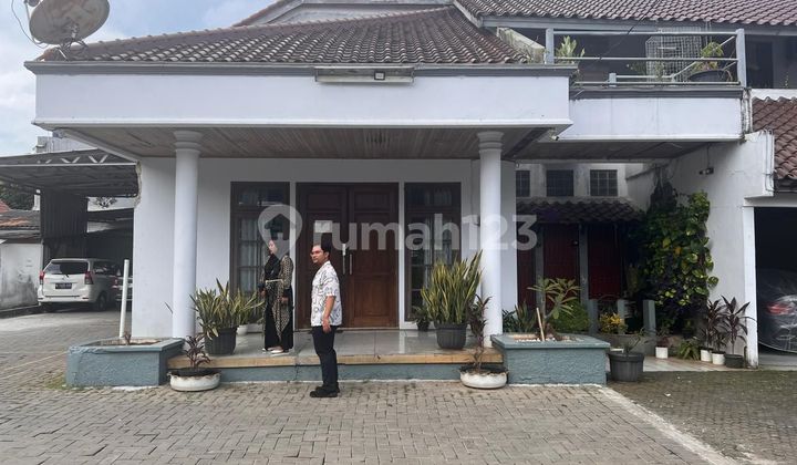 Dijual Rumah Luas 2 Lantai Di Pejaten Timur