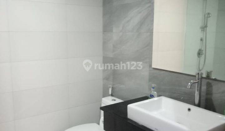 Apartemen 3 Kamar Tidur Semi Furnished di Kelapa Gadin 2