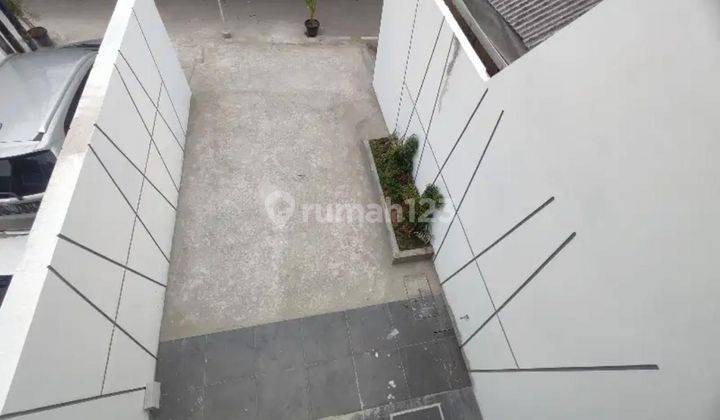 Rumah Baru Bagus 2 Lantai di Cipinang SHM 2