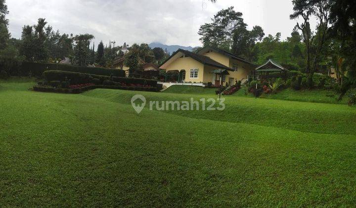 Villa di Cisarua ada kolam renang, 10 Menit ke Taman Safari  2