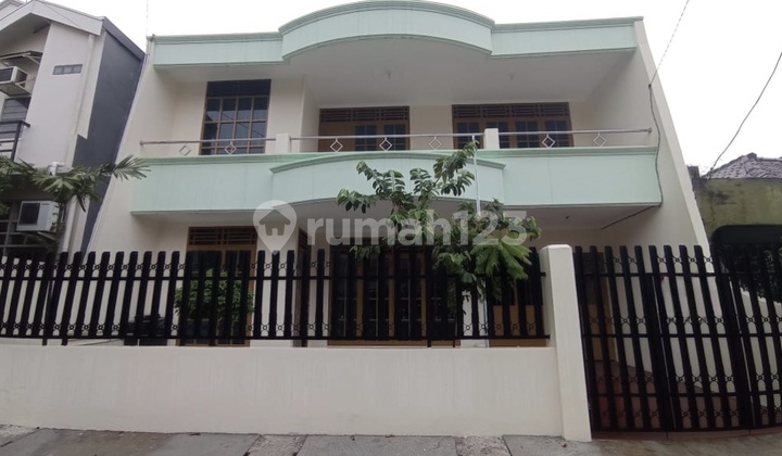 Neat 2-Story Large House in Pulo Asem, Rawamangun