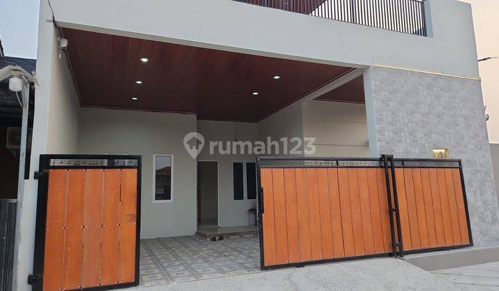 Rumah bagus hook  2 lantai siap huni di Villa Indah Permai, Bekasi 2