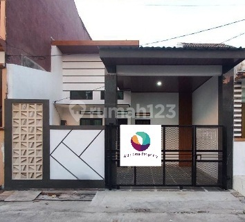 Rumah Minimalis Modern Dekat Stasiun Dan Summarecon Bekasi