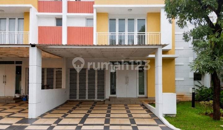 Dijual Rumah Lebar 10 di Summarecon Bekasi Carport 2 Mobil