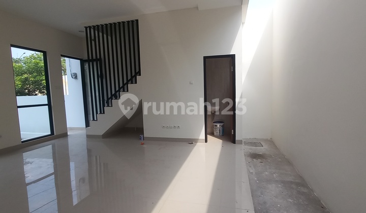 3-Story Shop House, 8 Meters Wide, in Prima Harapan, North Bekasi 2