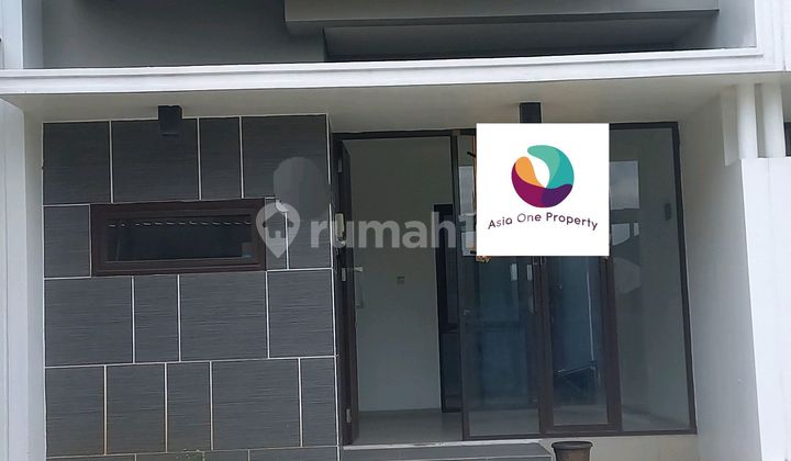 Ready-to-occupy 2-story house in Golden City, North Bekasi 1