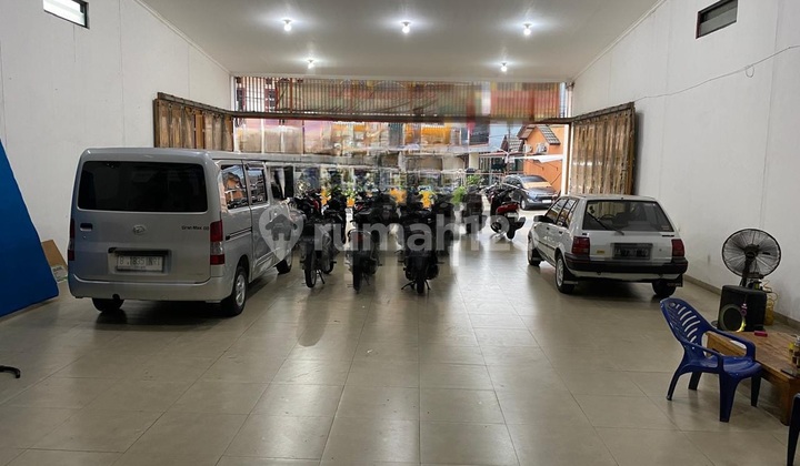 Ruko Lebar 10 Eks Showroom Dekat Pintu Tol Timur 2