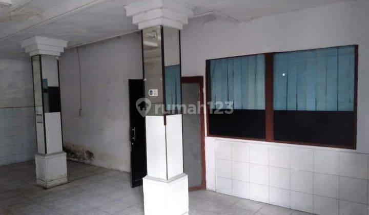 Ruko 2 Lantai Gandeng Simpang Kantor Yos Sudarso  2