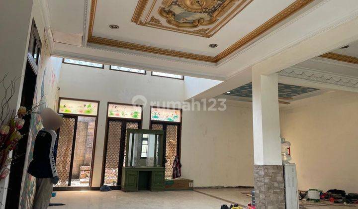 Rumah 2 Lantai Bagus di Harapan Indah Regency 2