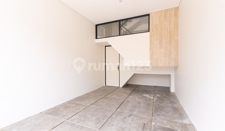 Rumah Baru 3 Lantai Modern Murah Free Biaya2 di Gunung Sahari Jakarta Pusat