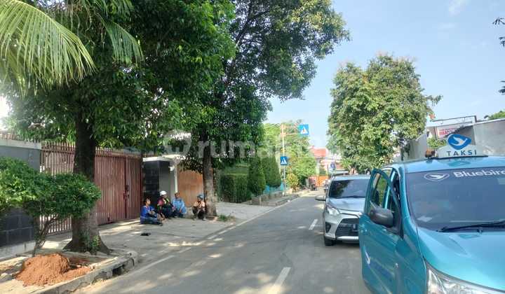 Tanah Kavling Luas Bonus Rumah di Gondangdia Menteng Jakarta Pus
