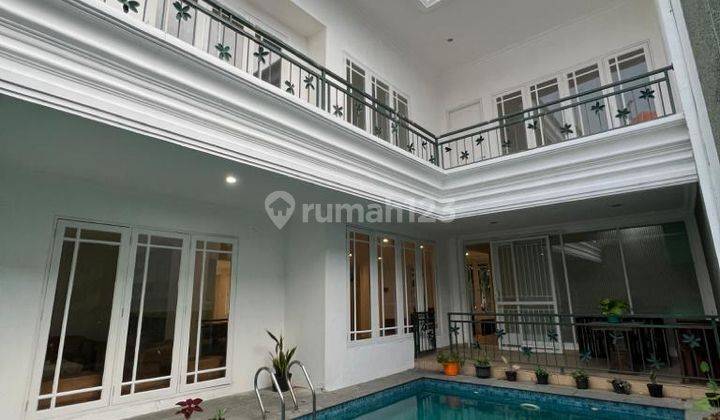 Rumah Clasik Swimming Pool Mewah di Ampera Kemang Jakarta Selatan 1