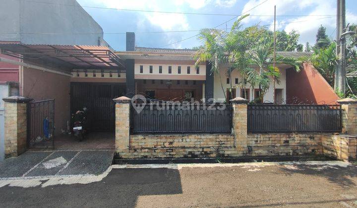 Rumah Clasik Asri Murah di Pondok Duta Cimanggis Depok, Luas 237 M2 1