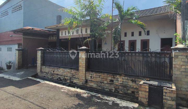 Rumah Clasik Asri Murah di Pondok Duta Cimanggis Depok, Luas 237 M2 2