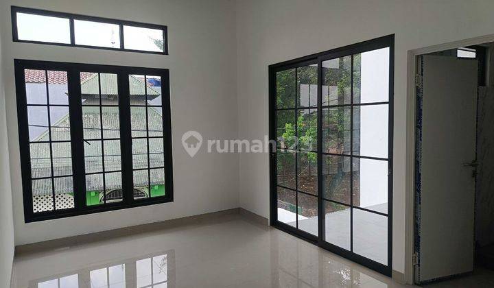 Rumah 2Lantai Baru American Style Murah di Galaxy Jaka Mulya Bekasi Sel 2