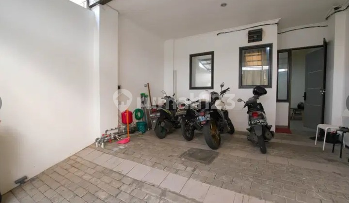 Kost 3 Lantai 16 Kamar Full Omset 32 Juta di Grogol Jakarta Barat