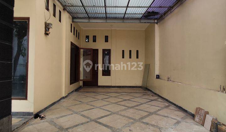 Rumah 2Lantai Bagus Luas Murah di Komplek Jatiwaringin Pondokgede 2